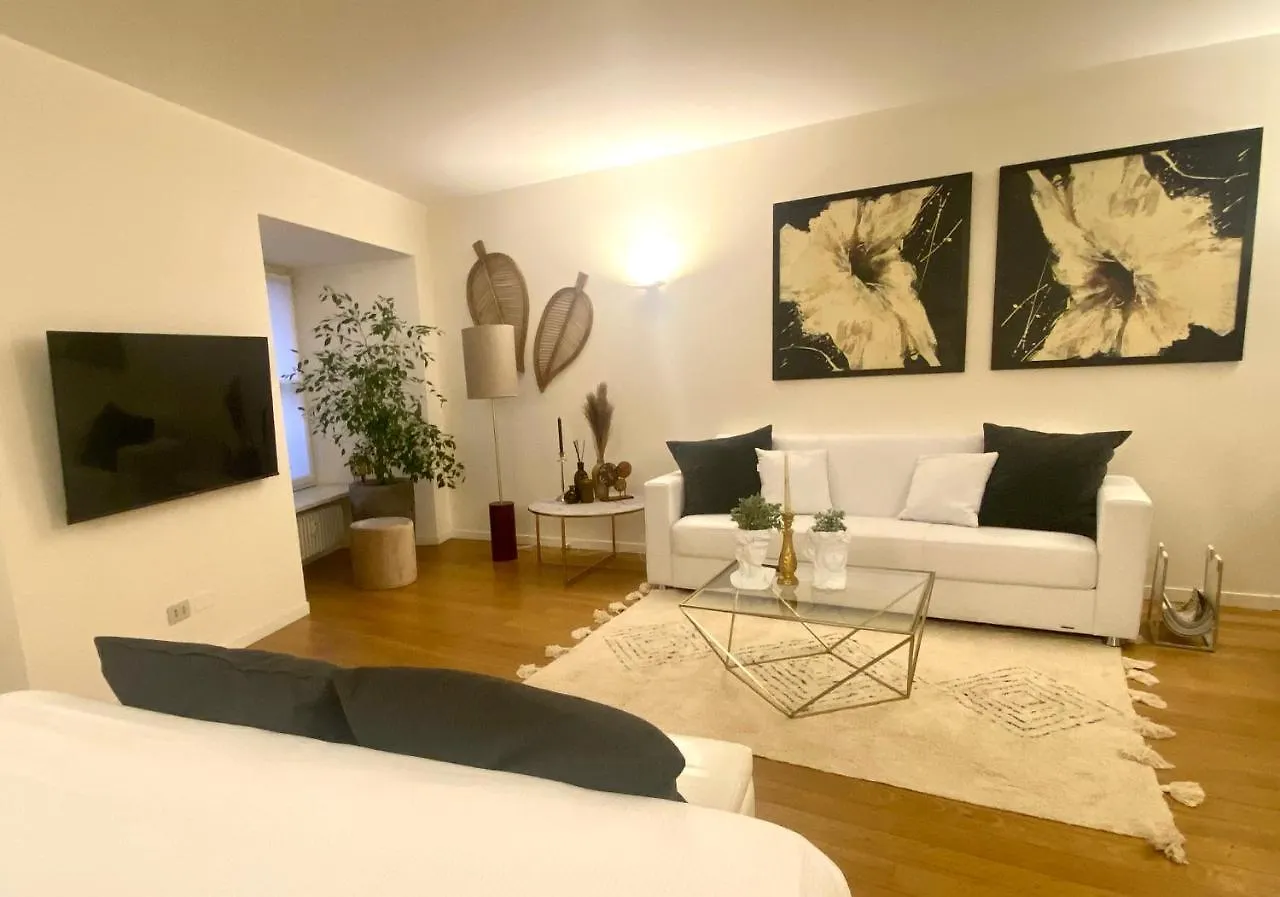 J'Adore Apartment Alla Scala Milan 0*,  Italy